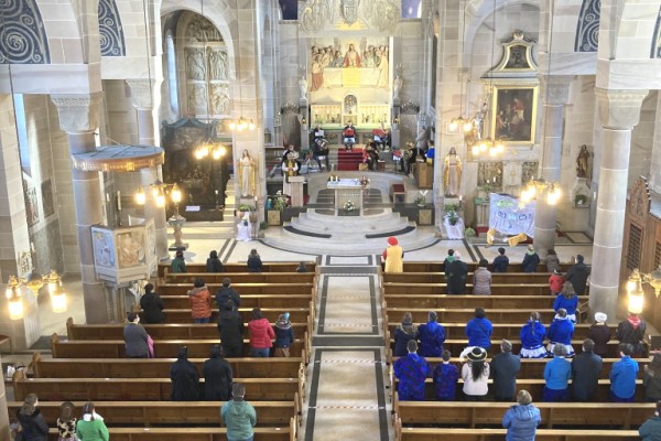Fasnachtsgottesdienst 2021 – Grüne Jäger in der Kirche St. Karl-Borromäus Neusatz