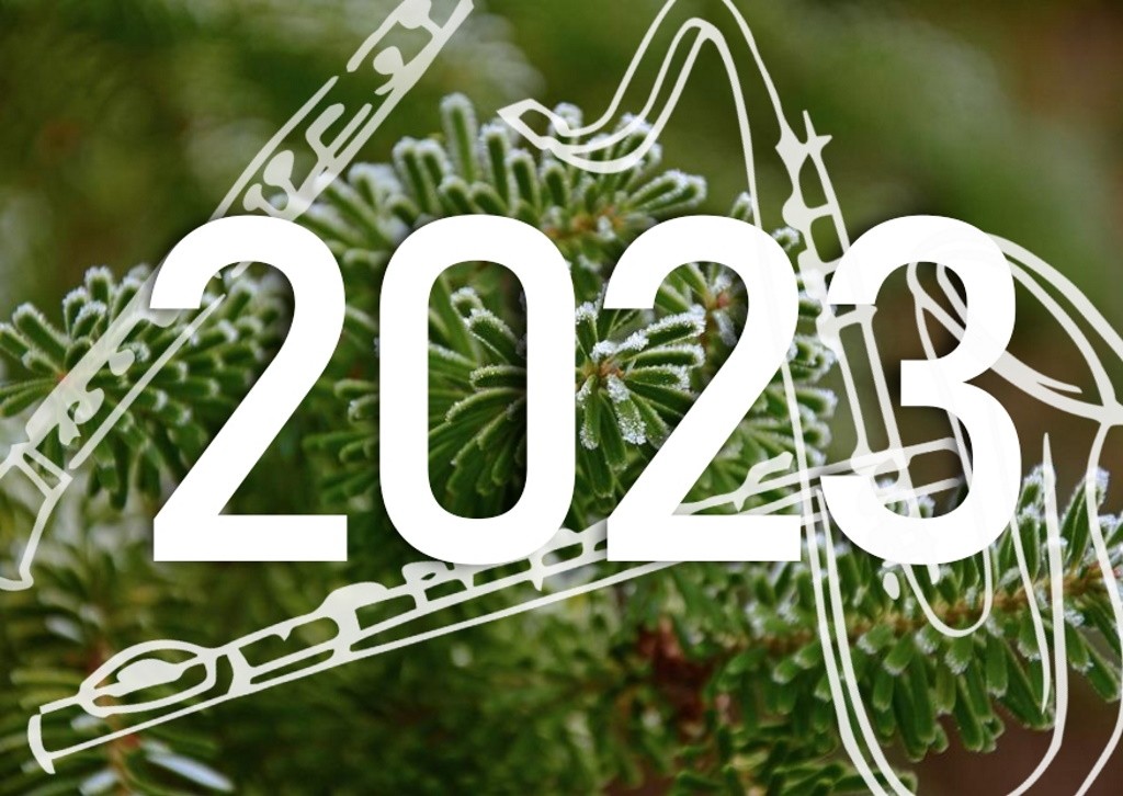 Neujahrskarte 2023 der Grünen Jäger – Vorderseite mit „2023“ vor winterlichem Tannengrün
